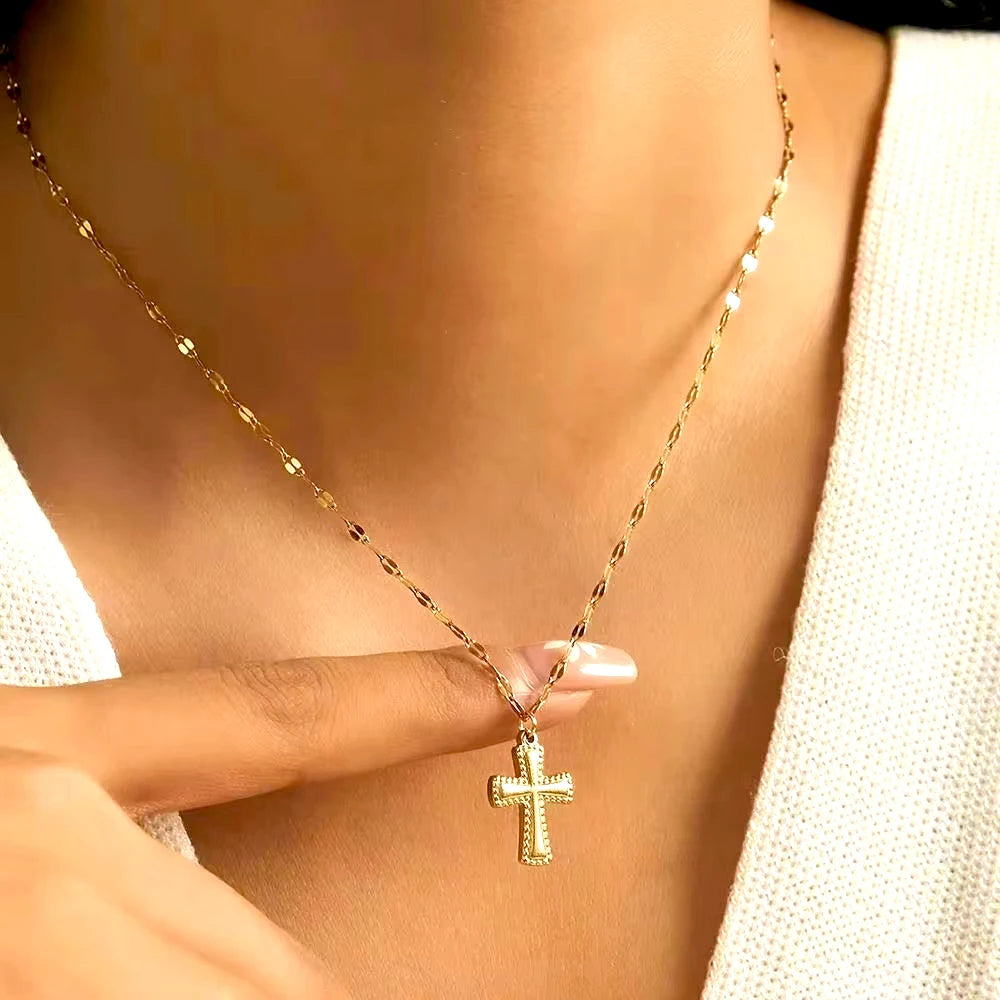 18K Gold & Silver Cross Necklace – Modern Stainless Steel Design
