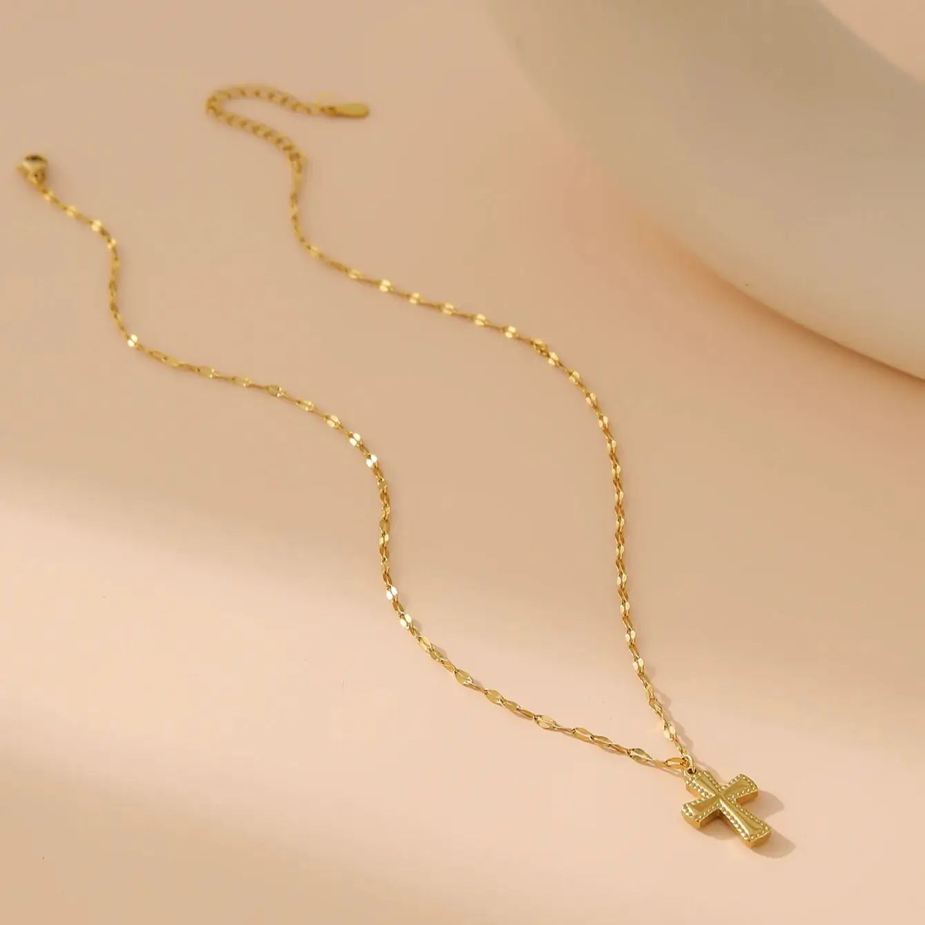 18K Gold & Silver Cross Necklace – Modern Stainless Steel Design